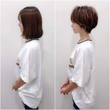 画像に含まれている可能性があるもの 1人 立ってる fashion chef jackets lab coat