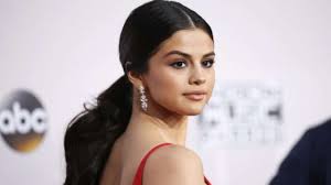 Selena gomez — undercover 03:53. Selena Gomez Opens Up On Her Mental Health Why Having A Therapist Didn T Seem Like A Taboo Thing