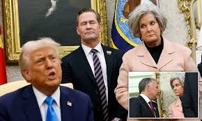 Susie Wiles' wide-eyed reaction to Trump's Gaza plan goes viral | Daily  Mail Online