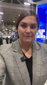 Elaine Tipton's Instagram, Twitter & Facebook