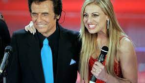 Classe 1974, cristiana ciacci è conosciuta per essere la figlia del cantante little tony e di giuliana brugnoli. Addio Papa Gatto L Intervista Alla Figlia Di Little Tony