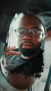 Hello! US Native trying to go to school here... how hard is it to enroll or  apply for a student visa? Also, can I teach English here with a Bachelors  Degree? I