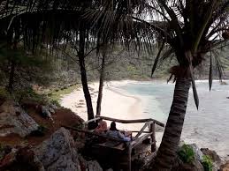 Anda ingin berlibur ke pantai lampuuk? Menyepi Sejenak Di Pantai Momong Destinasi Baru Di Kawasan Lampuuk