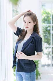 ป กพ นโดย diof surakiat ใน you re gorgeous ผ หญ ง เส อผ า คนสวย