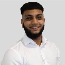 Young Melksham chef releases debut cookbook A young chef from Melksham has  released his debut cookbook, which will raise money for children living  with heart conditions. Fifteen-year-old William Watter's book, Will's Whizzy