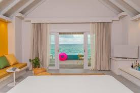 Every trip to the maldives must include some time underwater, mingling with some of the world's most diverse marine life. Carpe Diem Beach Resort Spa In Raa Atoll Malediven 60 Bewertungen Preise Planet Of Hotels