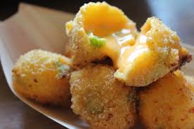 Burger King Chilli Cheese Nuggets A Kozkedvelt Sajtgolyok Ketkes Com Essen Und Trinken Chilli Cheese Nuggets Essen