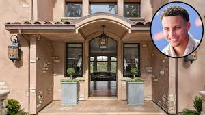 Warriors star steph curry buys $3.2 million home in walnut creek tuesday, november 24, 2015 the currys are moving from orinda into a $3.2 million mansion in walnut creek, california. Steph Curry S California Home Is For Sale See Inside