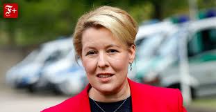 Mai 1978 in frankfurt (oder) als franziska süllke) ist eine deutsche politikerin (spd). Franziska Giffey Gewicht Alter Vermogen