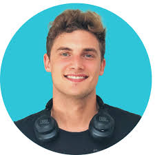 Social Media College Co-CEOs Nominated for Young Entrepreneur Awards