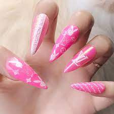 Stilettos Nails Are Somehow Resembling Almond Nail Shape But They Are A Lot Edgier Than That The Thing Is That This Sh Modern Nail Art Nails Cool Nail Designs