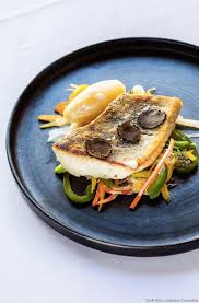Filet De Sandre Julienne De Legumes Sauce A La Truffe Recette Recette Sandre Filet De Sandre Recette