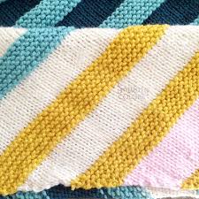 Mae ribbed blanket easy knitting pattern. How To Knit A Corner To Corner Baby Blanket With Free Pattern Smiling Colors