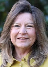 Karla Thrasher's Instagram, Twitter & Facebook