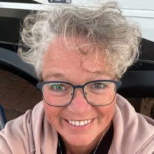 Amazon.com: Katrina Anne Willis: books, biography, latest update