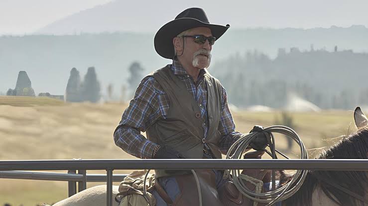 Yellowstone: Lloyd's Controversial Change In Attitude Is Deeper Than Fans  Think
