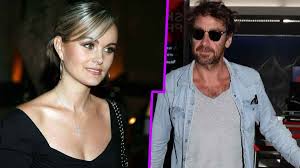 For a year, laeticia hallyday has been in love with pascal balland. Qu Est Devenu Pascal Balland L Ex Compagnon De Laeticia Hallyday