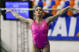 Net worth, overview, biography, birthday, family, and many more. Daniele Hypolito Fala Sobre Participacao No Dancing Brasil Atleta Sempre Entra Para Ganhar