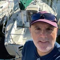 Lenny Bloom's Instagram, Twitter & Facebook