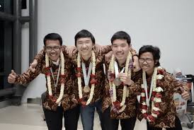 Soal osp matematika sma 2018 ini ada sebanyak 20 butir soal isian singkat dan 5 soal uraian. Cerita Anak Indonesia Raih Medali Di Olimpiade Kimia Dunia Republika Online