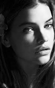 Black And White Female Model Portrait Portrait Woman Black And White Blackandwhiteportraitswomen Black And White Portraits Portrait Portrait Photography