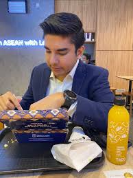 Syed saddiq vs tmj boxing match when? Syed Saddiq Partners With Santan Opening New Branch In Mont Kiara