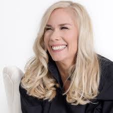 Leanne Morgan's Instagram, Twitter & Facebook