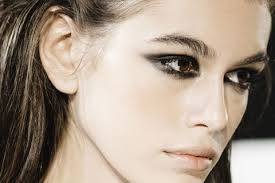 But keep an eye on your turkey. Smokey Eye Tutorial How To Do A Super Quick Smokey Eye