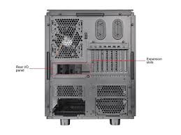 Level 20 xt is a cube case specially designed to show off custom liquid cooling systems. Thermaltake Level 20 Xt E Atx Extreme Lcs Capable Split Level Modular Gaming Cube Case Ca 1l1 00f1wn 00 Newegg Com