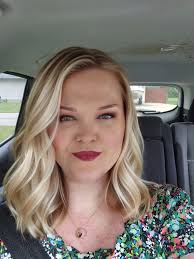 Ellen DeGeneres' darker 'do is hair to stay.