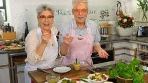 Das Bild Zeigt Martina Und Moritz Mit Gerichten Aus Der Restekuche Bildquelle Wdr Martina Und Moritz Einfache Gerichte Kochen Und Backen Rezepte