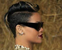 Semi Mohawk Hairstyle Woman Fashion Nicepricesell Com 1259 Mohawk Hairstyles Long Hair Styles Men Curly Hair Styles