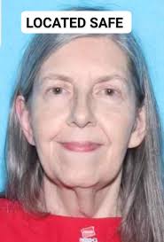 A felony warrant for Escape II has been obtained for 32-year-old Barbara J.  Bott who walked away from the Midtown Center. Bott is 5'06” tall, 150  pounds with brown hair and brown