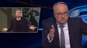 Juni, 22:45 uhr im ersten carolin kebekus feiert 60 jahre verhütung mit der pille. Heute Show Vom 5 Marz 2021 Zdfmediathek