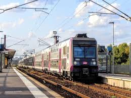 Gare rer c pontoise : Rer C Trafic Interrompu Entre Paris Et Pontoise A La Suite D Un Defaut D Alimentation Electrique Actu Paris