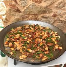 Paella tarifi, özünde pirinç bulunan i̇spanyol pilavıdır. 10 Adimda Paella 10layn