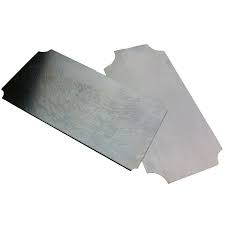 You can also make one for next to nothing, if you have an old saw blade that's suitable. Making Your Own Cabinet Scraper And How To Use It Uwoodcraft Com