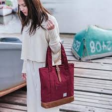 Parfara On Instagram Herschel Market Kol Cantasi Ile Fark Yarat Parfara Parfara Com Herschel Welltravelled Her Market Tote Tote Bags Sewing Tote