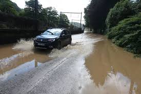 Les inondations peuvent être dévastatrices. By1lnytm8yx98m