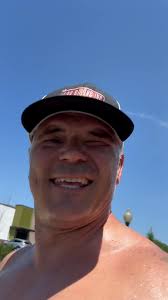 94 degrees hits a little different with your running buddy.