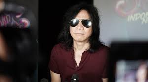 Duduk di kursi komisaris telkom, di antaranya bambang brodjonegoro, abdee slank, hingga stafsus menteri bumn erick thohir arya sinulingga. Abdee Slank Jadi Sorotan Masuk Jajaran Komisaris Telkom