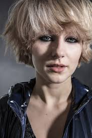 Il taglio capelli mullet è di moda: Neue Trendkollektion Im Dm Friseurstudio Dm Drogerie Markt Gmbh Online Presse Center