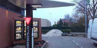 Ben je daarnaast positief, servicegericht, sociaal en een échte teamplayer? Mcdonald S Stadskanaal Buis Lichtreclame