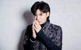 吴亦凡是由jiaheng于 上传，通过元气壁纸审核的优秀壁纸。 这款壁纸属于 帅哥 男神 exo 这些分类下的壁纸内容。 这款壁纸是动态壁纸，下载后占用电脑 空间。 您在元气壁纸站中可以阅览吴亦凡，完整版的动态视频壁纸和高清版静态图片壁纸可以通过下载元气桌面直接设置使用。 å´äº¦å‡¡å£çº¸ å´äº¦å‡¡å£çº¸å›¾ç‰‡å¤§å…¨ 139å¼  å¤©å ‚å›¾ç‰‡ç½'