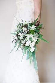 Floral Verde Llc Bouquets For Cincinnati Wedding Magazine With Leah Barry Photography White Bouquet Wedding Bridal Bouquets Modern Bouquet