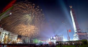 С баржи напротив «огней енисея», с острова татышев в районе «июня» и вантового. Fejerverk Na 9 Maya V Minske Gde Smotret Belrynok