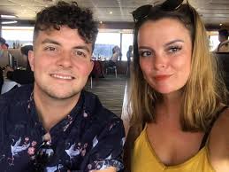 My wife is so cute... 🖤💛🖤  https://x.com/satsumaagee/status/1902211400967319722?t=QNO4BlSbqqu9whGhSdX5pA&s=19