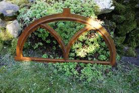 Eisenfenster Fur Gartenmauer Stallfenster Rundbogen Fenster V Halbrund 55 X 31 Stallfenster Garten Und Gartenkugeln