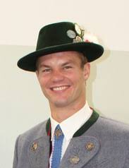 Vorstandschaft/Kontakte/Mitgliedschaft Trachtenverein