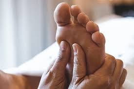 Reflexology Massage Techniques, Benefits & Side Effects